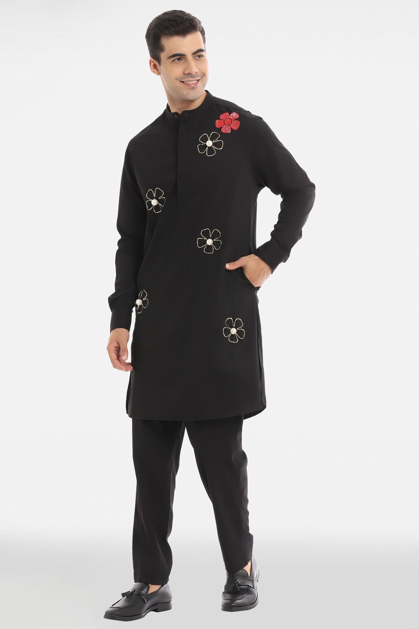 Bloom Pearl Kurta - Black