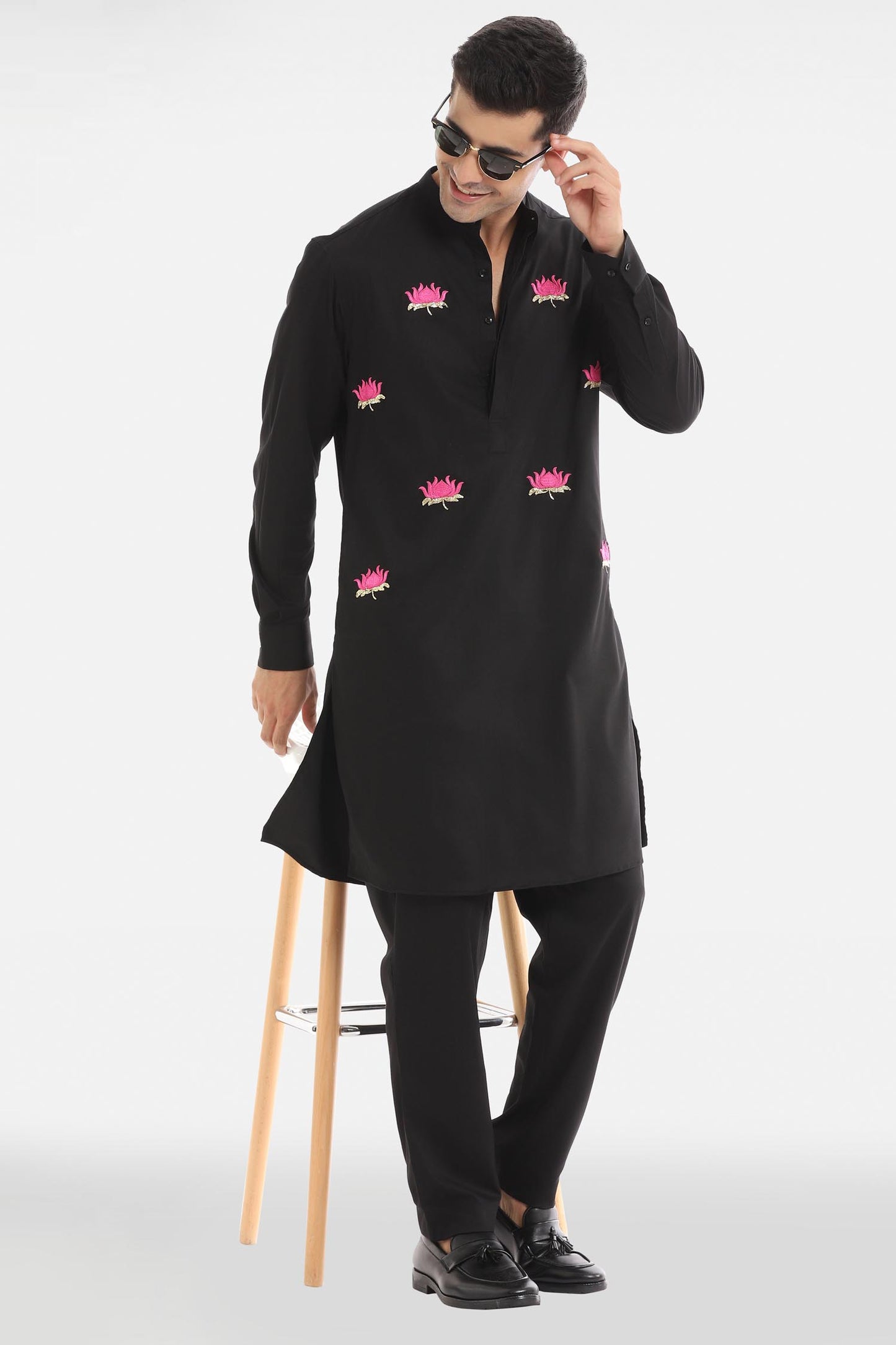 Kamal Ke Phool Kurta - Black