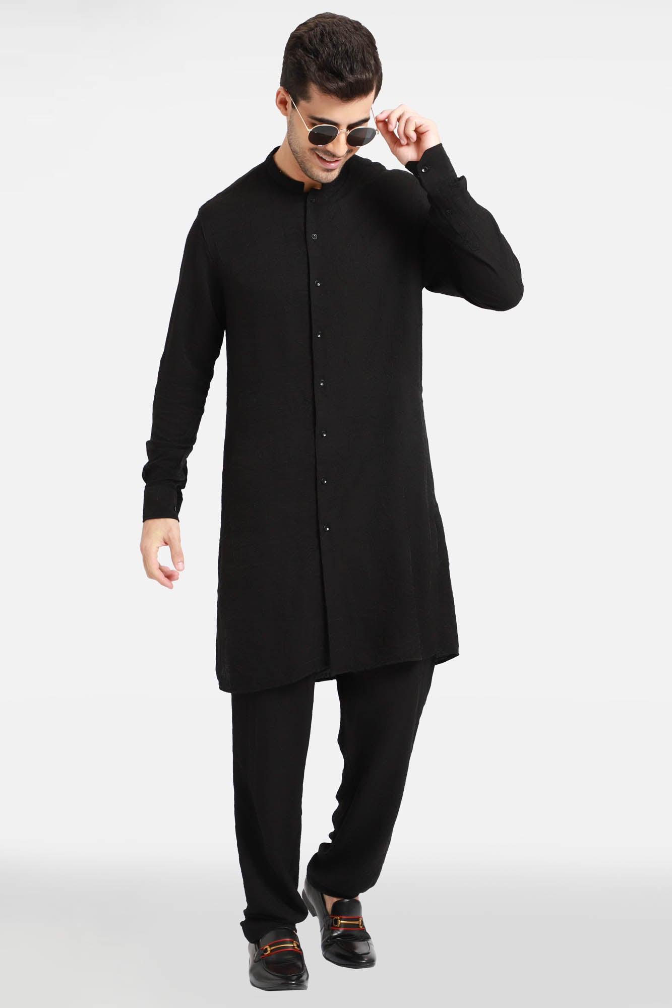 Black Embroidered Kurta