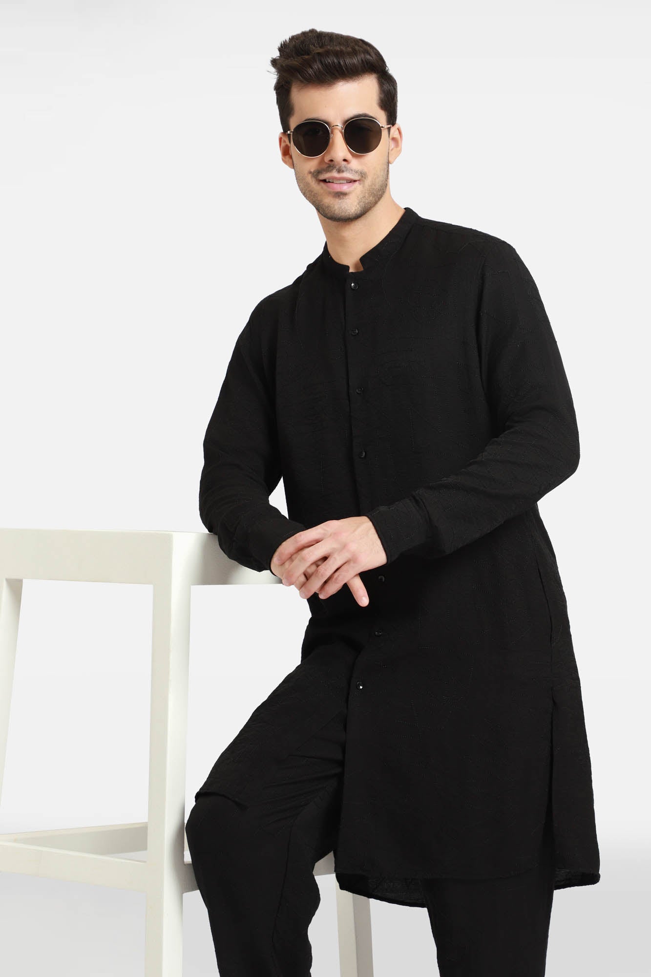 Black Embroidered Kurta