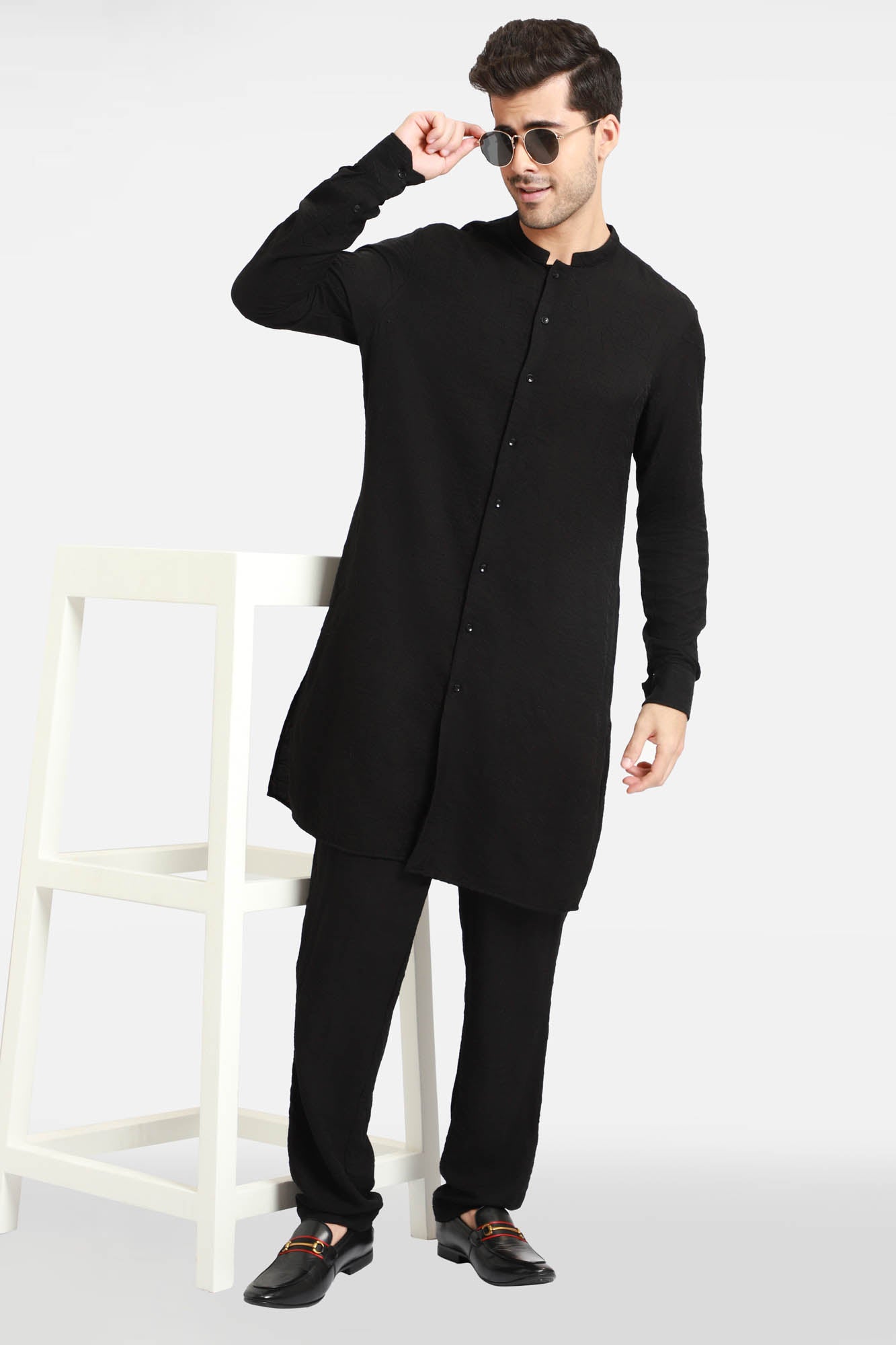 Black Embroidered Kurta